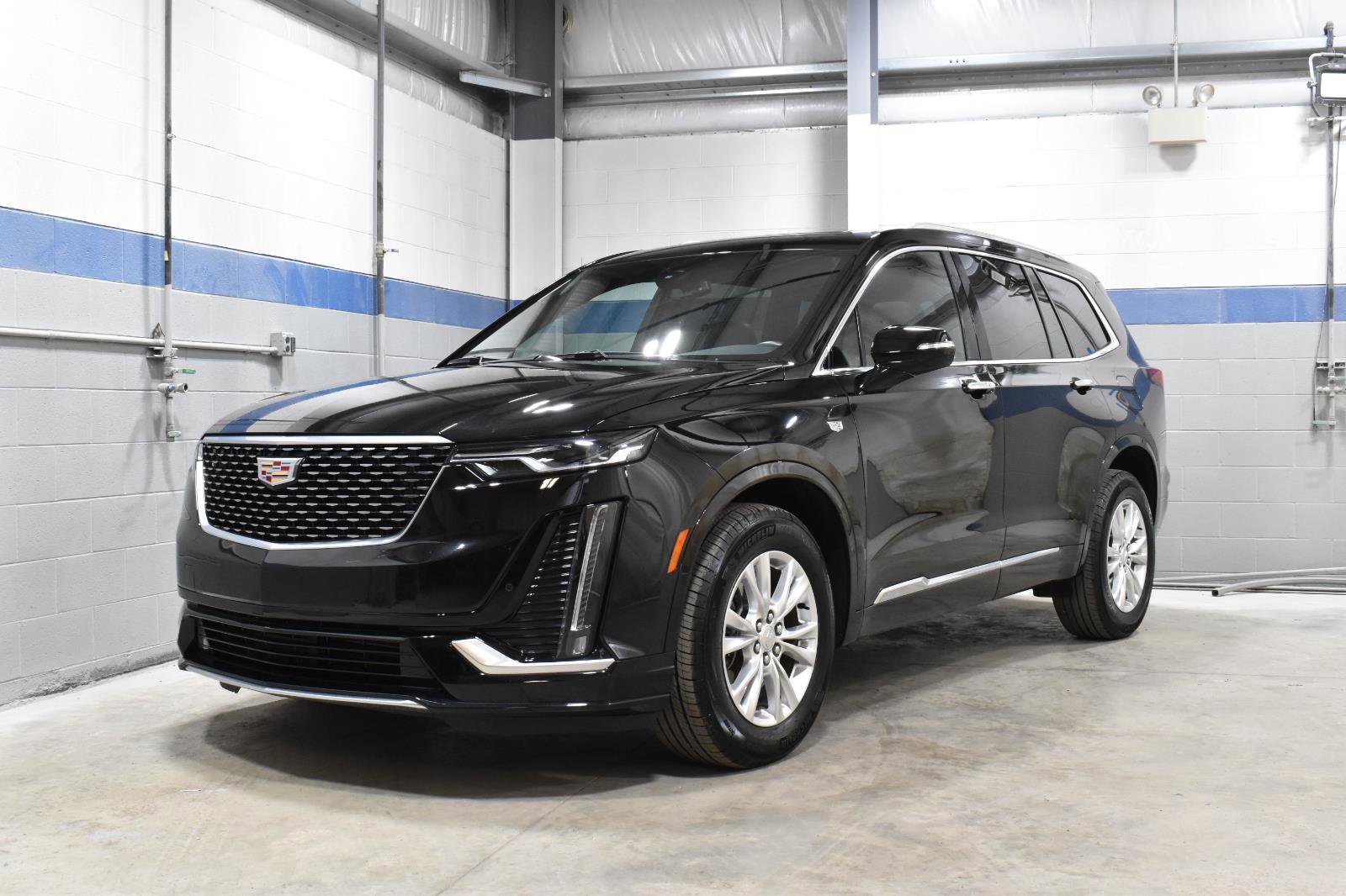 Certified 2024 Cadillac XT6 Luxury w/ LPO, Floor Liner Package