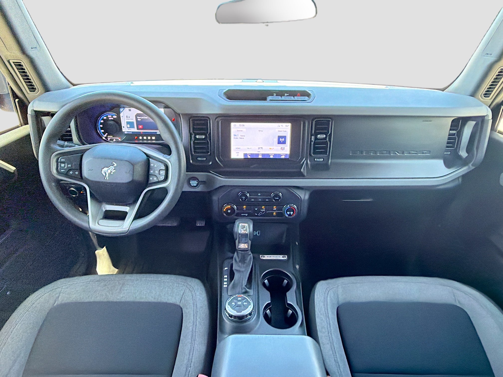Used 2022 Ford Bronco 4-Door AWD/4WD image 16