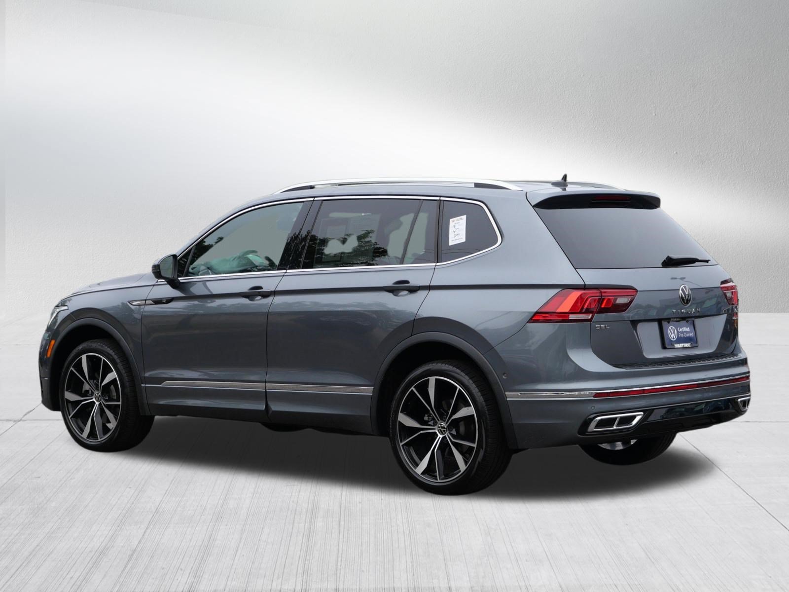 Certified 2024 Volkswagen Tiguan SEL R-Line AWD/4WD image 5