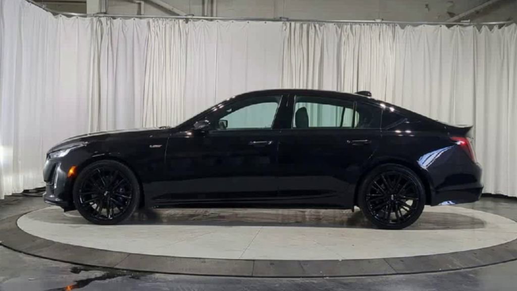 Used 2020 Cadillac CT5 V w/ Premium Package image 6