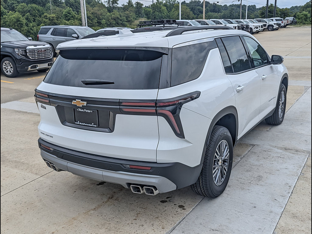 New 2026 Chevrolet Traverse LT w/ LPO, Floor Liner Package FWD image 7