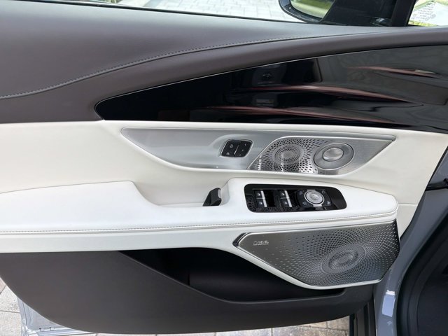 New 2026 Lincoln Nautilus Black Label AWD/4WD image 9