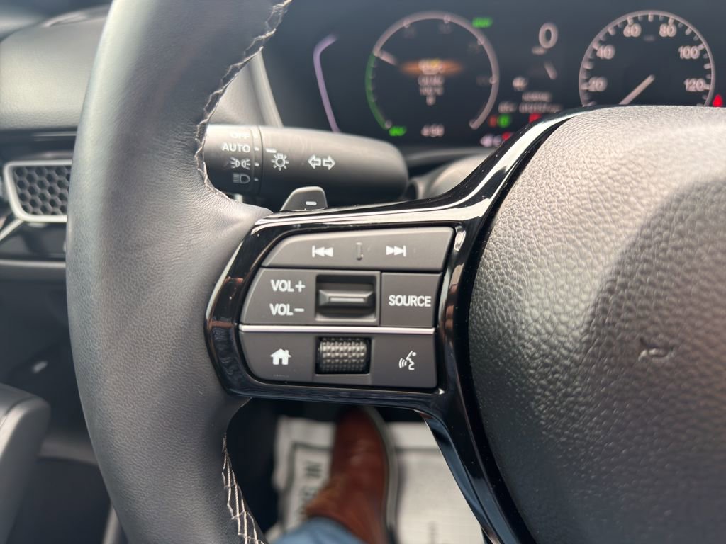 Used 2025 Honda Civic Sport image 30