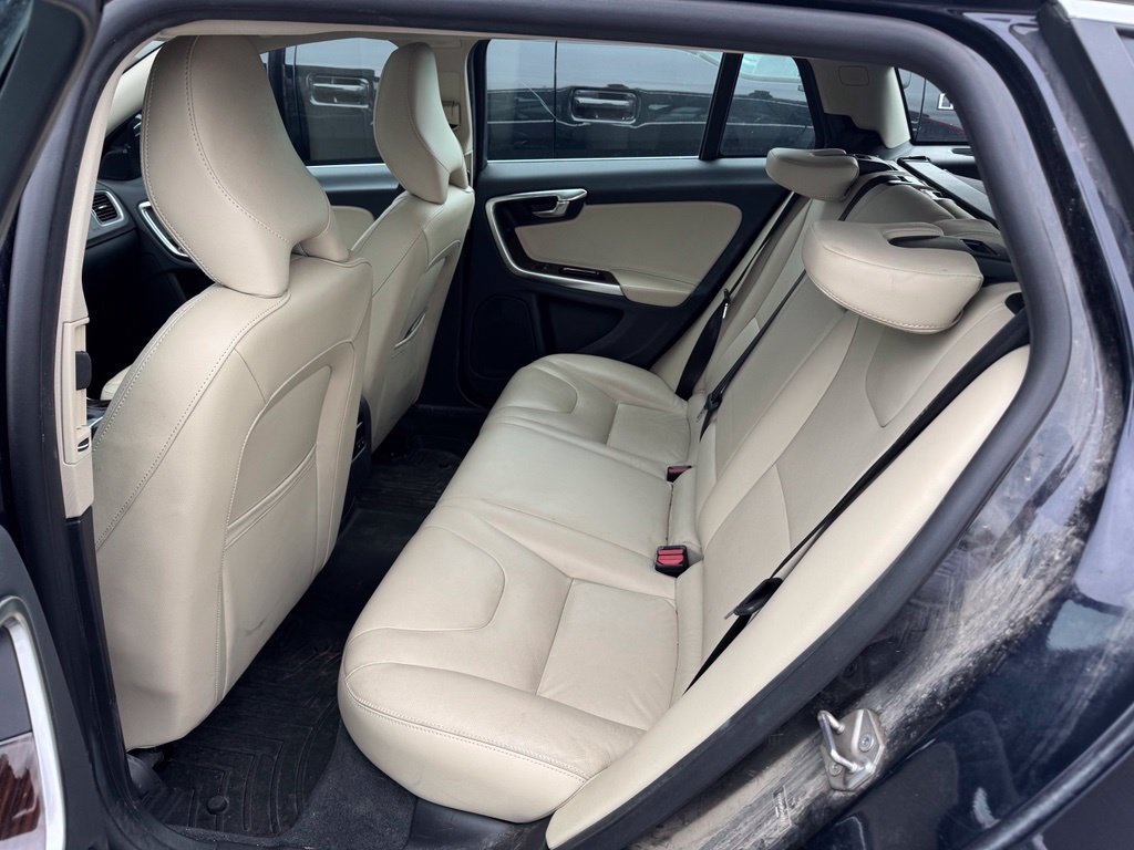 Used 2017 Volvo V60 T5 Platinum AWD/4WD image 10