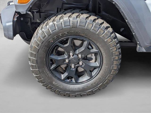Used 2022 Jeep Wrangler Sport image 9