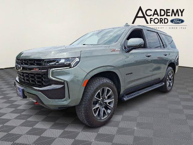 Used 2024 Chevrolet Tahoe Z71 w/ Luxury Package AWD/4WD image 3