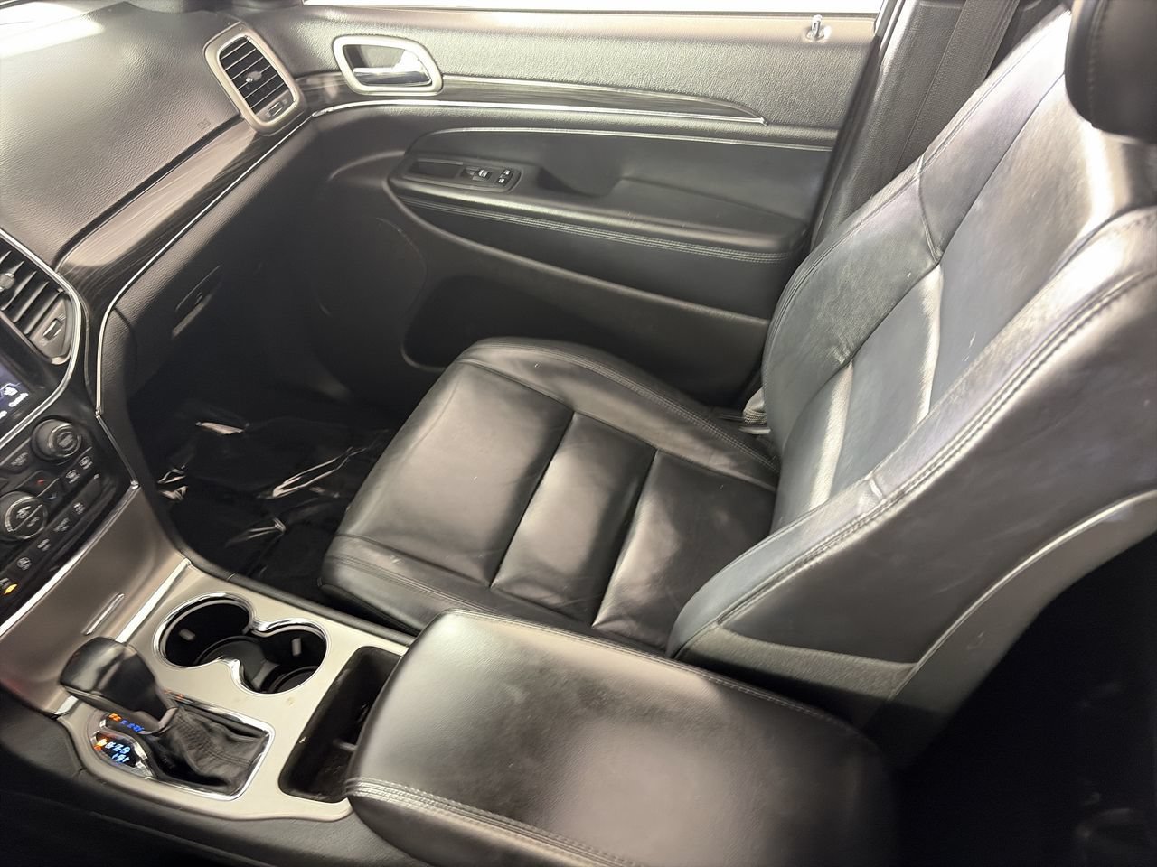 Used 2022 Jeep Grand Cherokee Limited RWD image 22