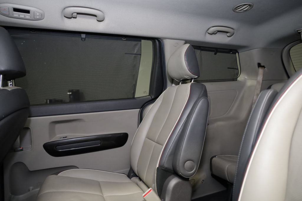 Used 2016 Kia Sedona SX FWD image 20