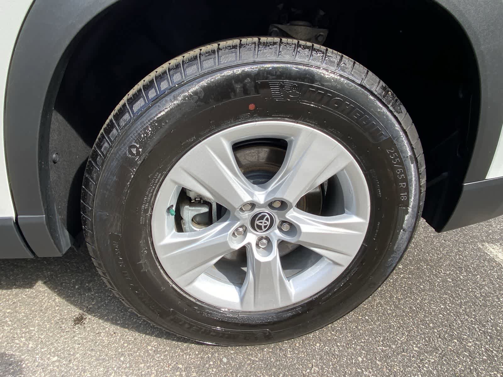 Certified 2025 Toyota Grand Highlander FWD image 16