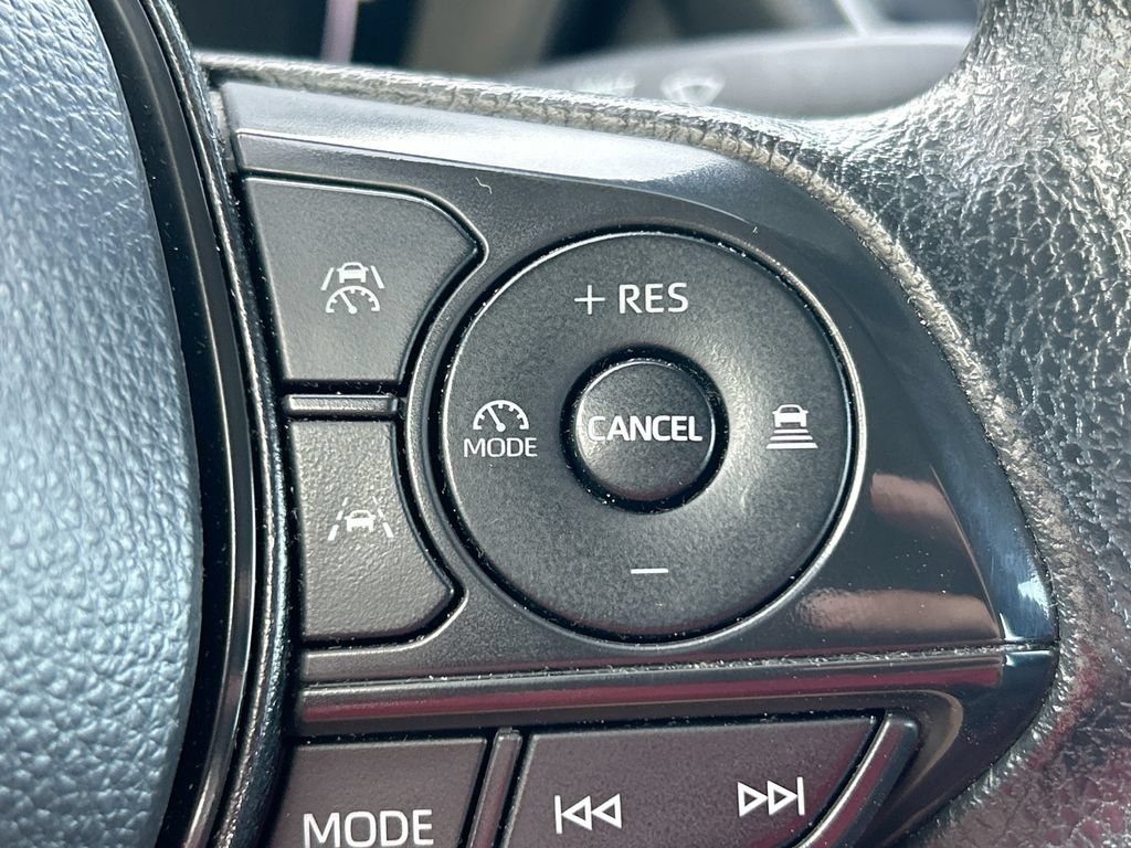 Used 2026 Toyota Corolla LE FWD image 17