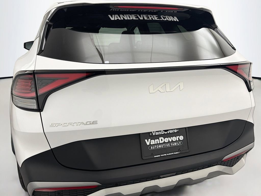 Used 2023 Kia Sportage EX image 8
