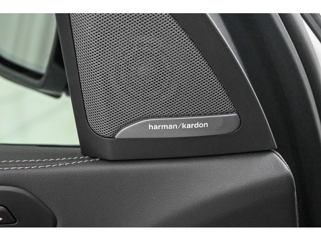 Used 2025 BMW X7 xDrive40i w/ Executive Package image 37