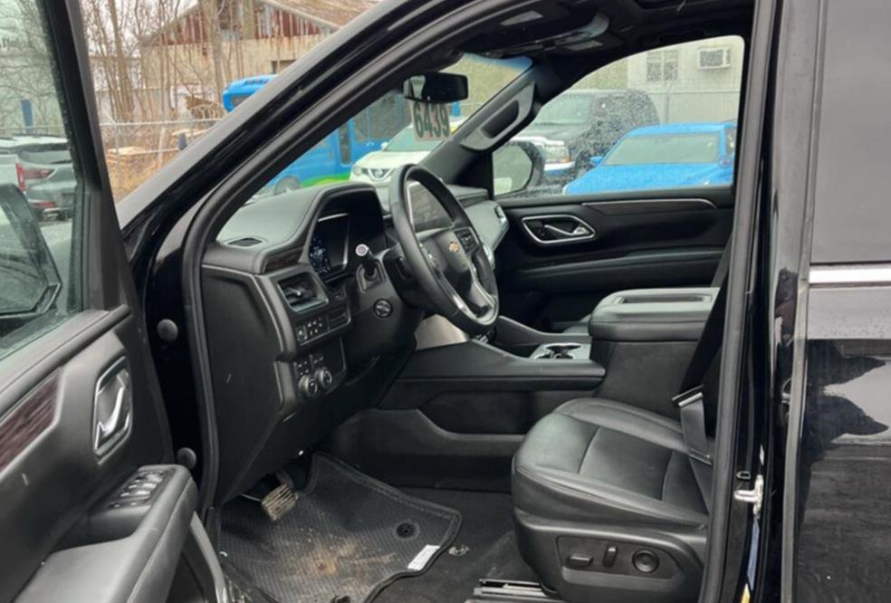 Used 2023 Chevrolet Tahoe LT w/ Luxury Package image 8