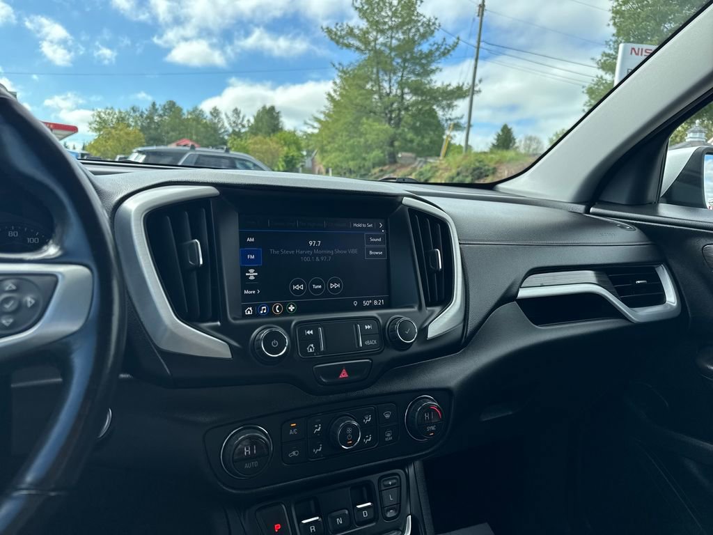 Used 2020 GMC Terrain SLT w/ Preferred Package AWD/4WD image 18