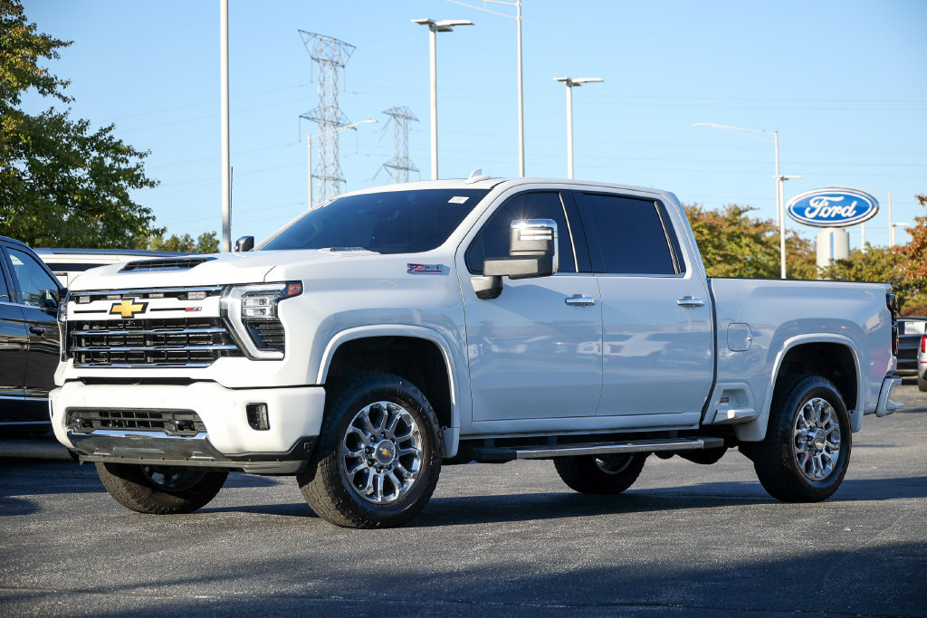 Used 2024 Chevrolet Silverado 2500 LTZ w/ LTZ Plus Package AWD/4WD image 19