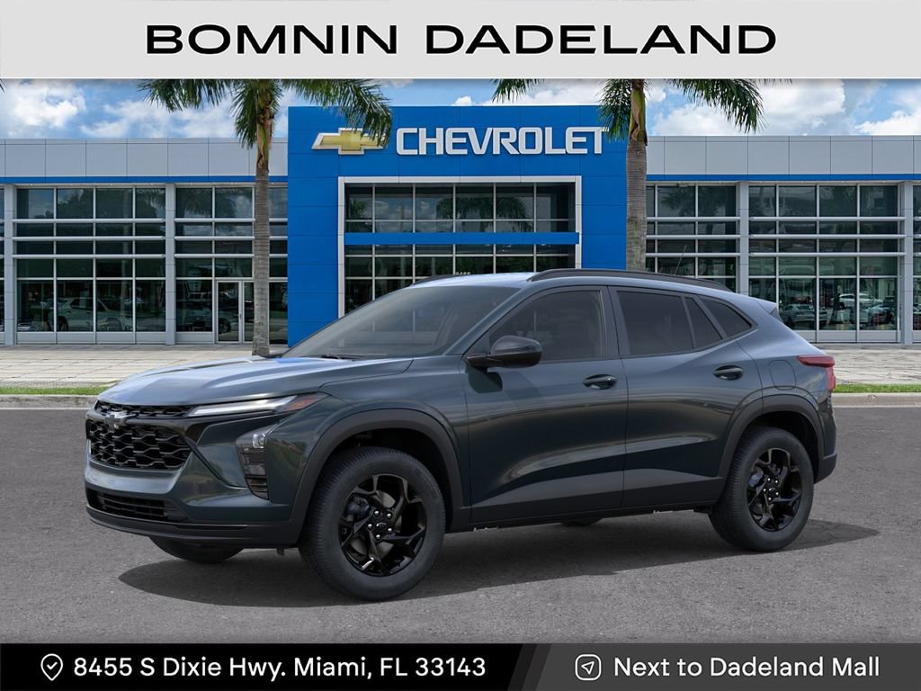 New 2026 Chevrolet Trax LT w/ Midnight Edition FWD image 3