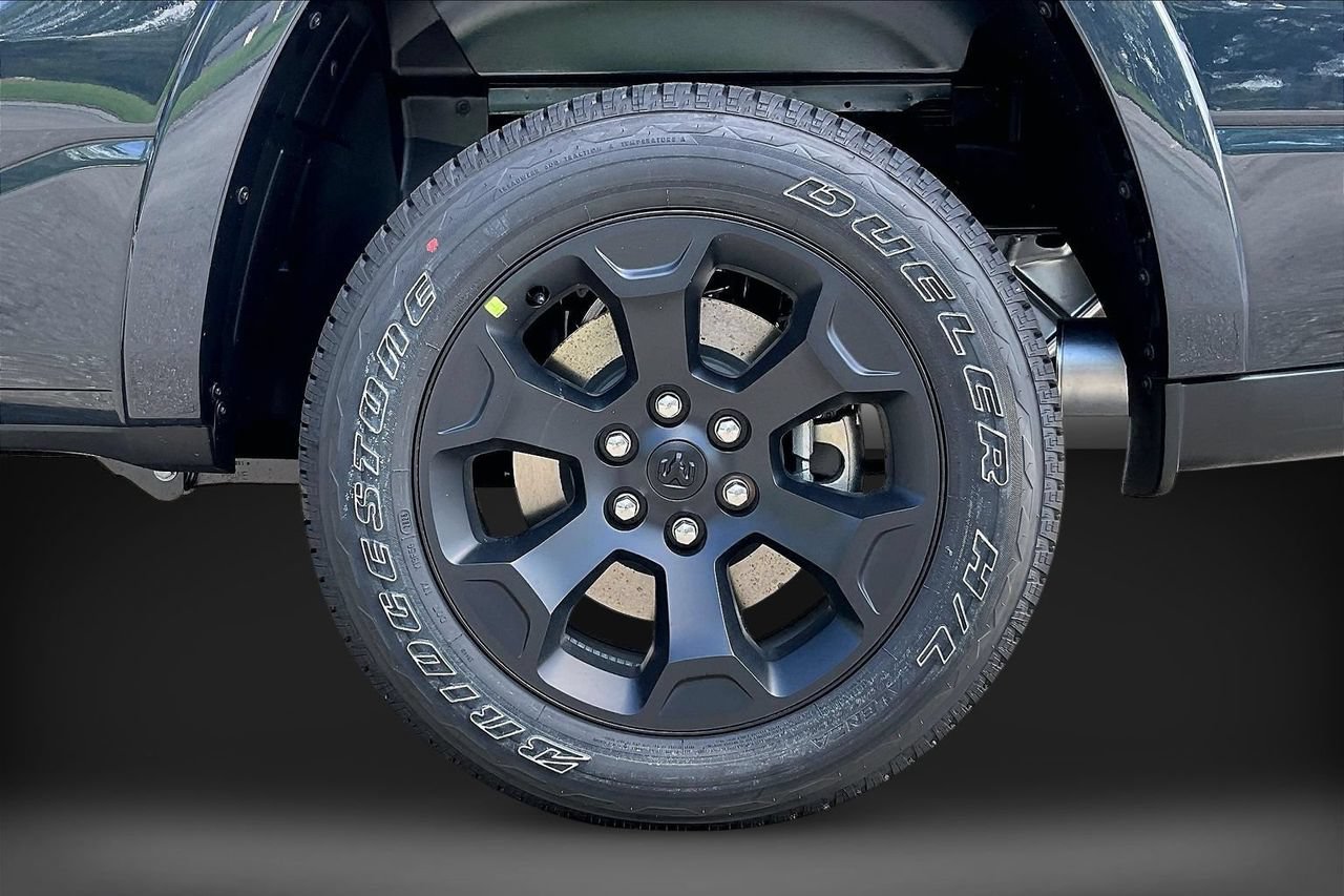 New 2026 RAM 1500 Big Horn AWD/4WD image 30