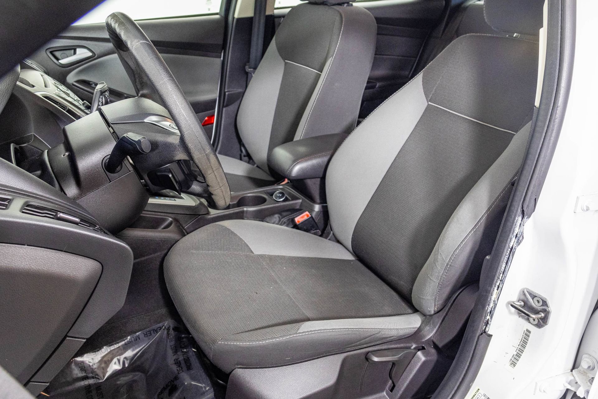 Used 2013 Ford Focus SE image 16