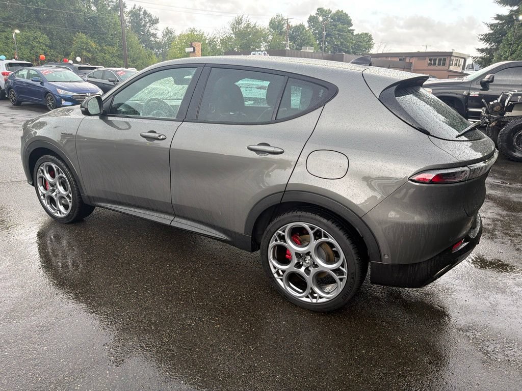Used 2024 Alfa Romeo Tonale Veloce AWD/4WD image 4