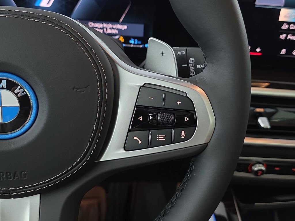 New 2026 BMW X5 xDrive50e w/ Executive Package image 18