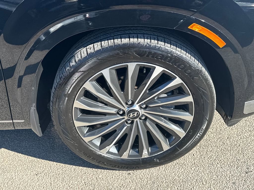 Used 2023 Hyundai Palisade Calligraphy image 51