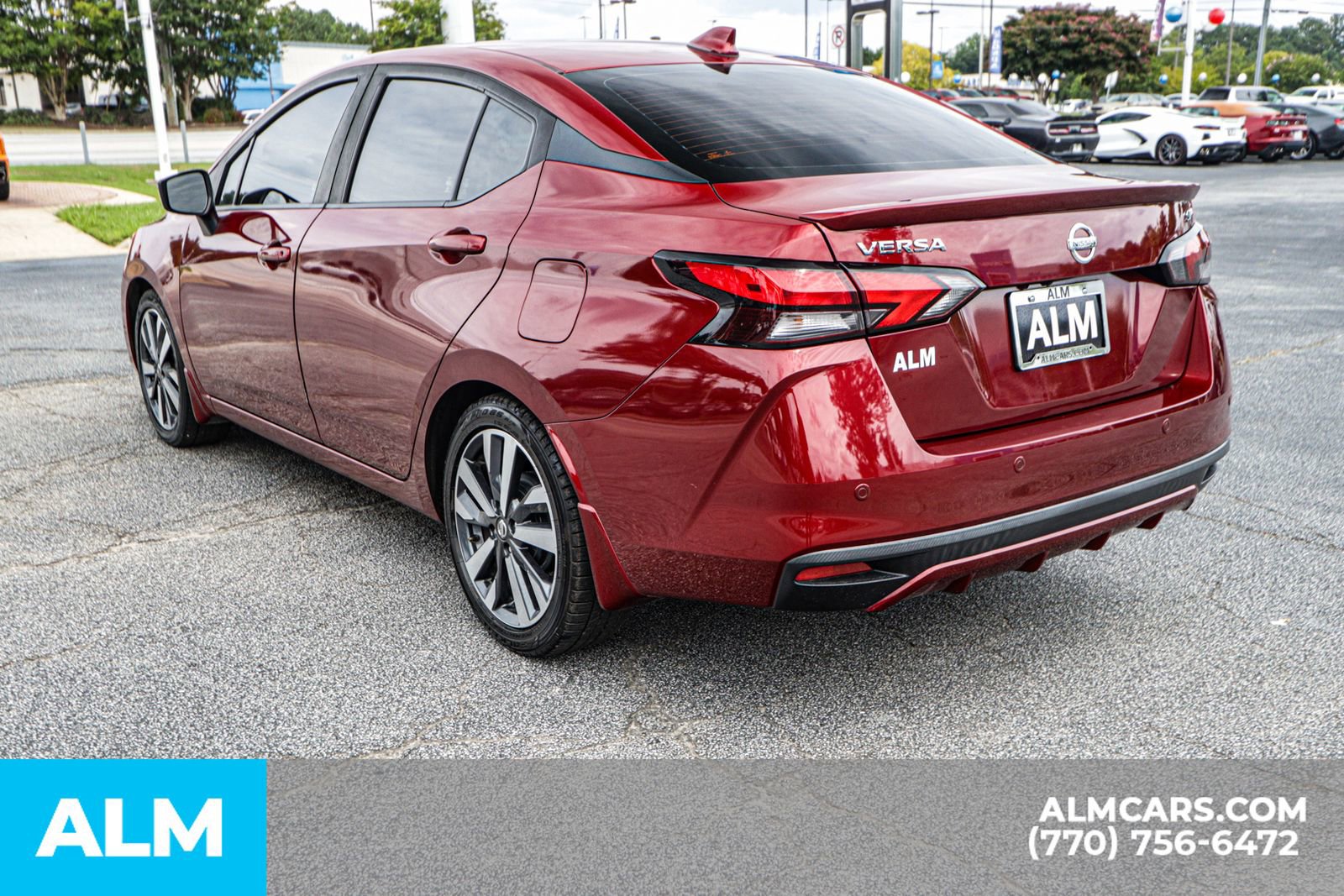 Used 2020 Nissan Versa SR w/ Convenience Package image 8