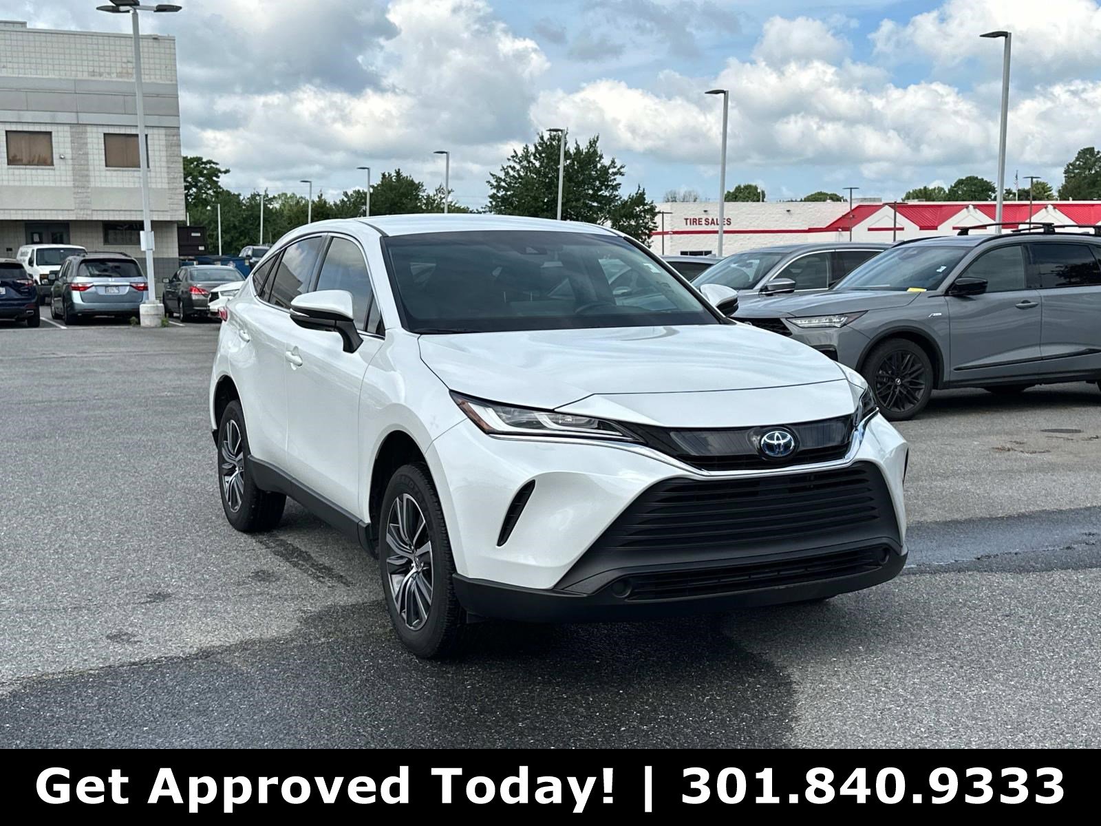 Used 2024 Toyota Venza LE