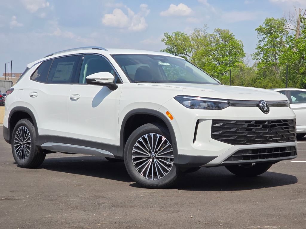 New 2026 Volkswagen Tiguan S AWD/4WD image 2