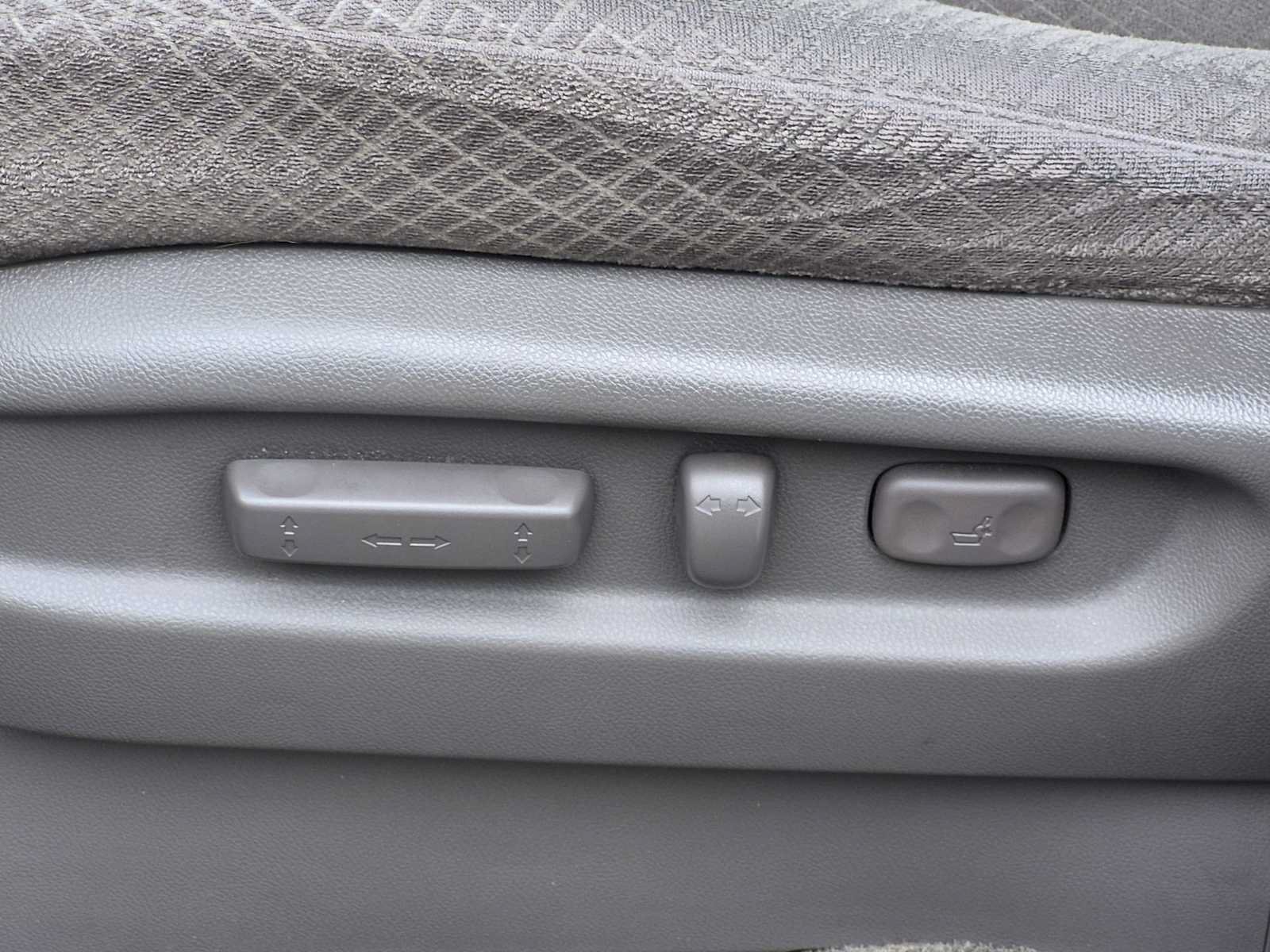 Used 2015 Honda Odyssey EX image 17