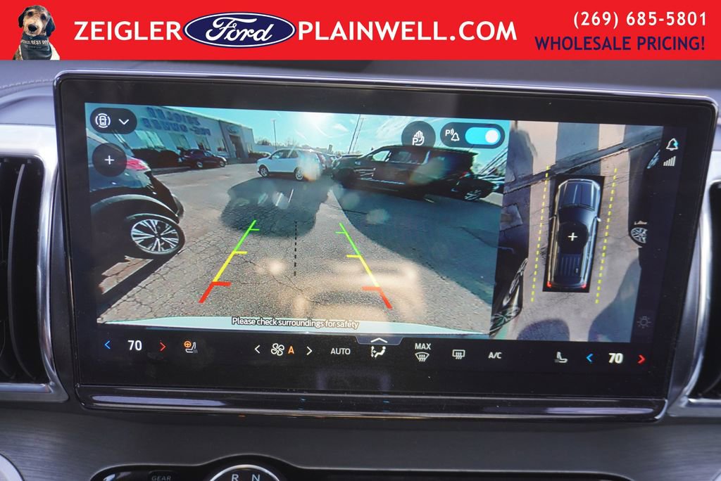 Used 2025 Ford Expedition Max Platinum image 24