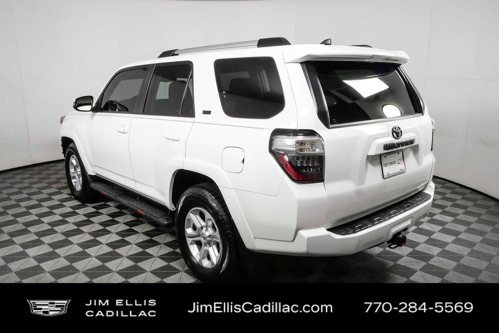 Used 2023 Toyota 4Runner SR5 Premium w/ Moonroof Package RWD image 29