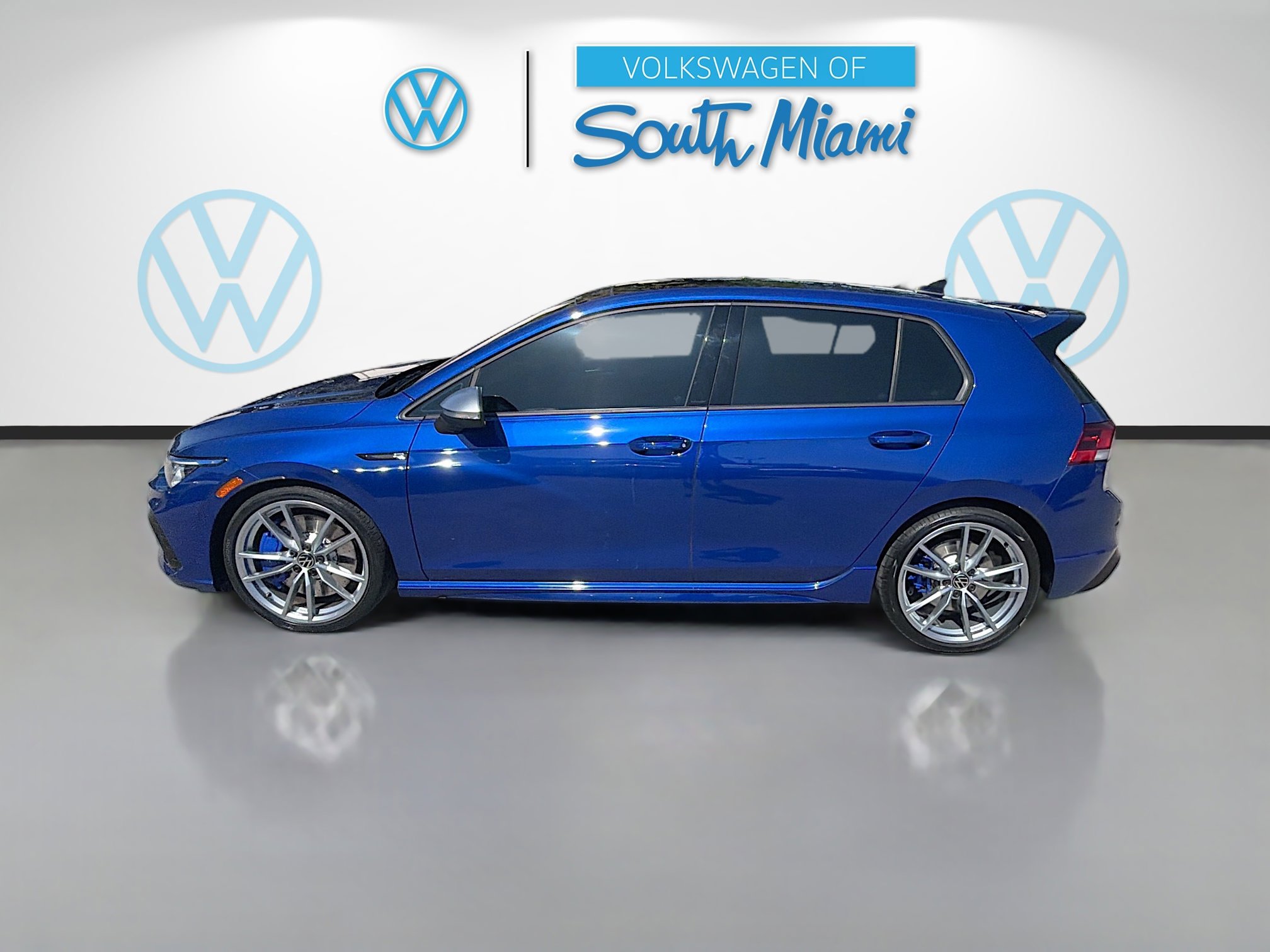 Used 2024 Volkswagen Golf R AWD/4WD image 4