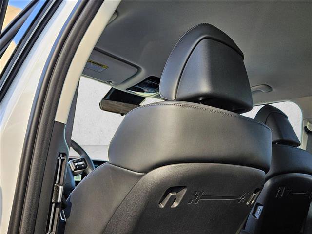Used 2025 Hyundai Santa Fe SEL FWD image 12
