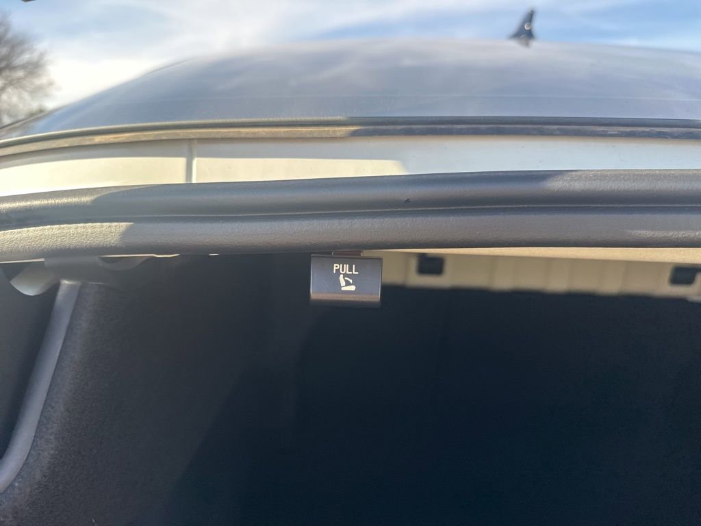 Used 2025 Kia K5 GT image 37