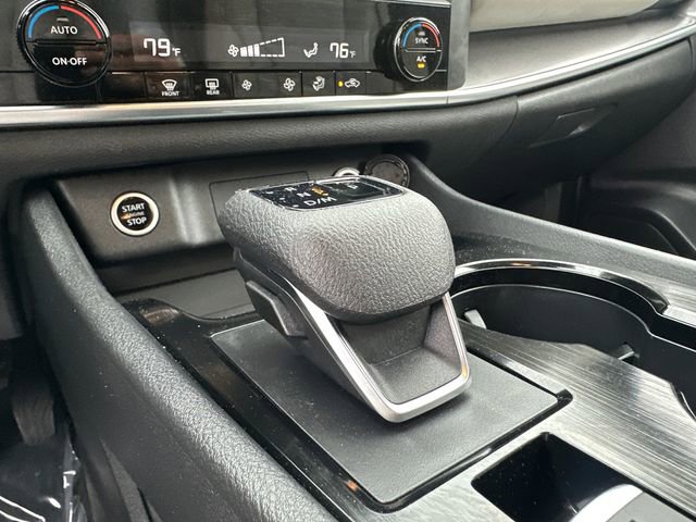 Used 2023 Nissan Rogue SV AWD/4WD image 29