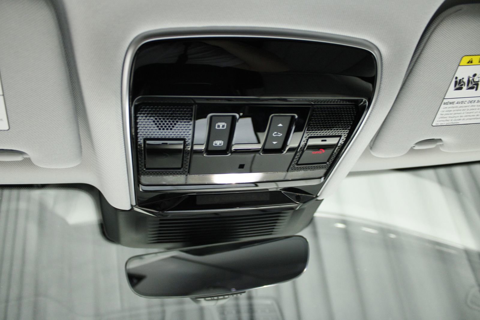 Used 2025 Land Rover Range Rover Sport Dynamic SE image 35