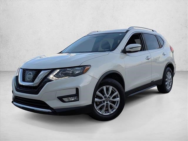 Used 2017 Nissan Rogue SV image 1
