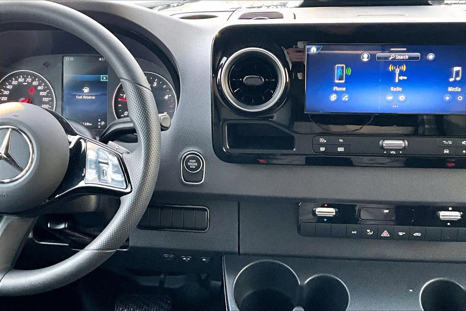 New 2026 Mercedes-Benz Sprinter 2500 image 9