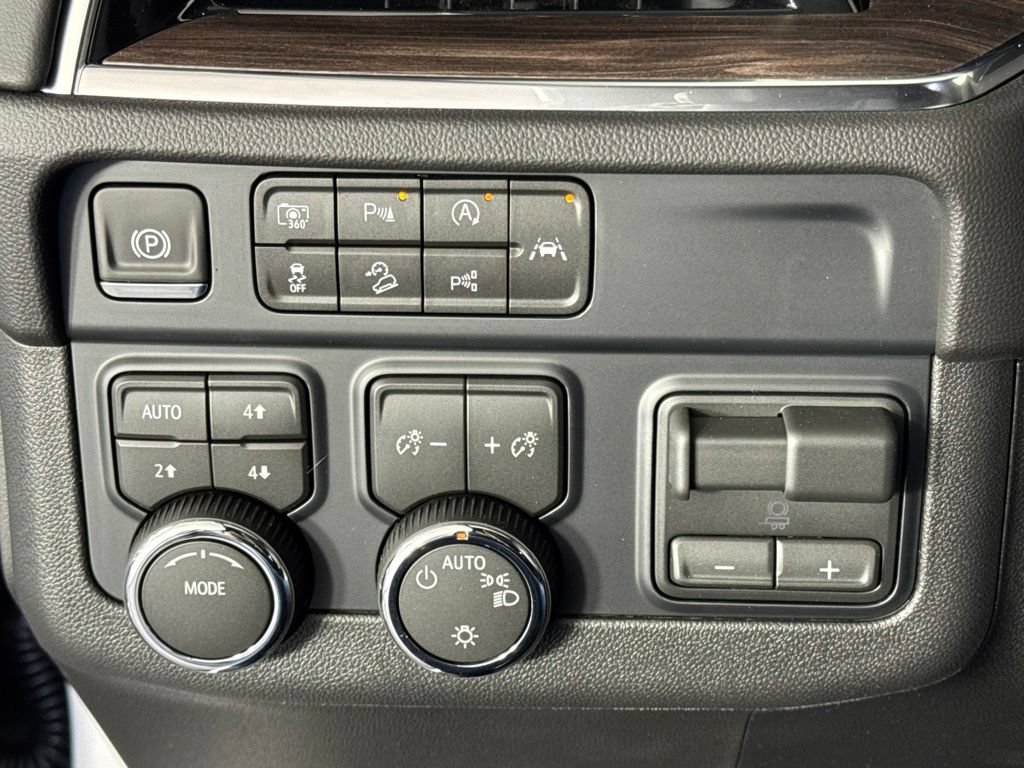 New 2026 Chevrolet Tahoe LS w/ Max Trailering Package AWD/4WD image 19