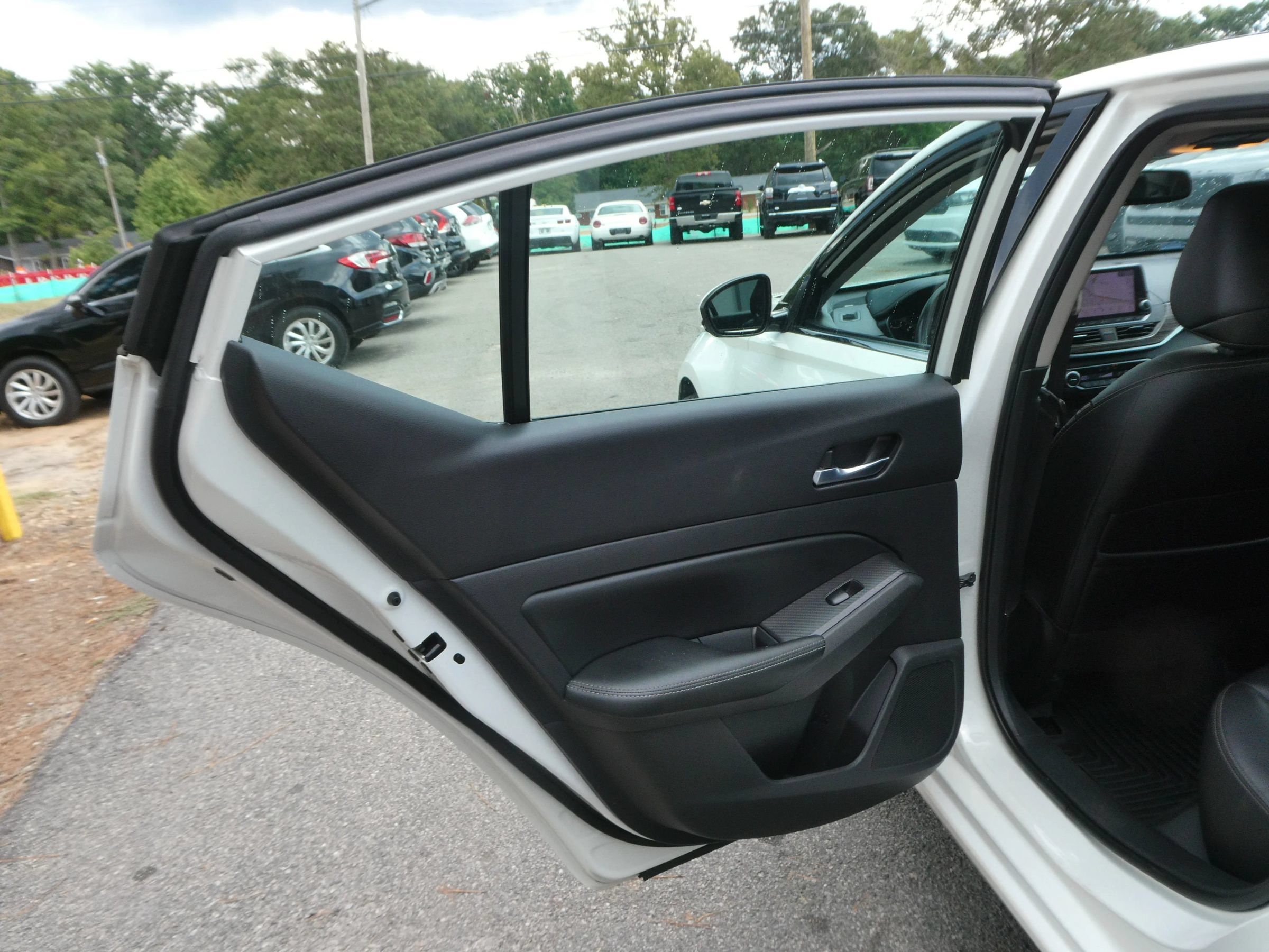 Used 2019 Nissan Altima 2.5 Platinum FWD image 31