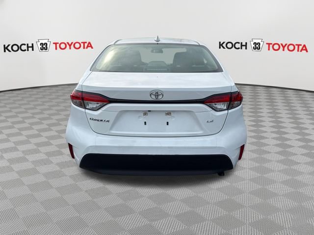 Used 2024 Toyota Corolla LE image 7