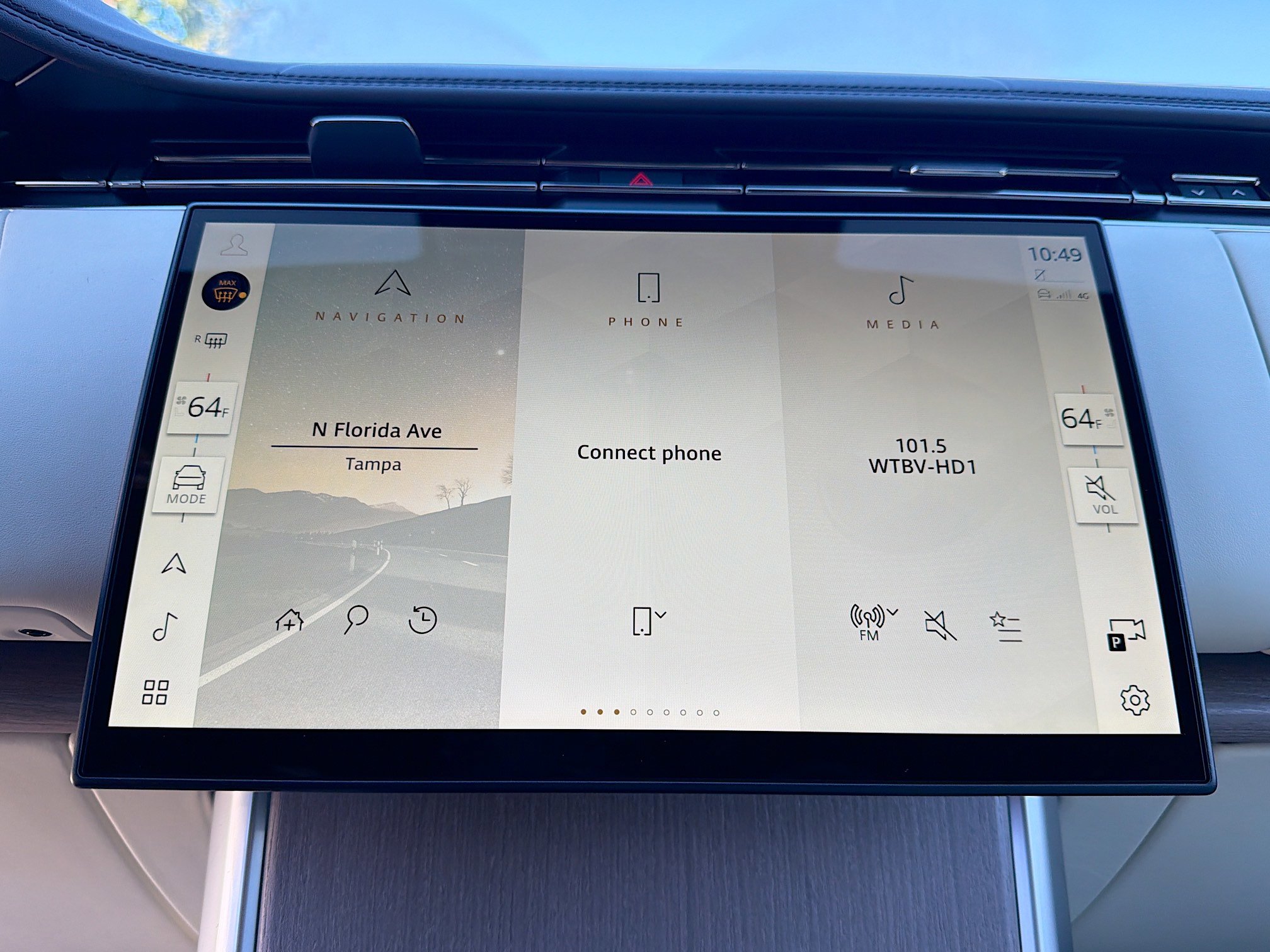 New 2026 Land Rover Range Rover SE image 29