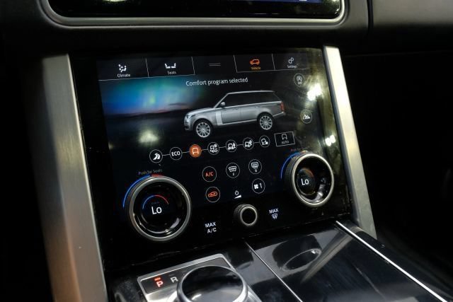 Used 2019 Land Rover Range Rover Supercharged AWD/4WD image 37
