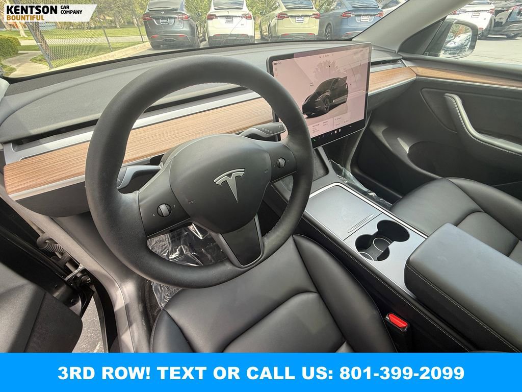 Used 2025 Tesla Model Y Long Range AWD/4WD image 28