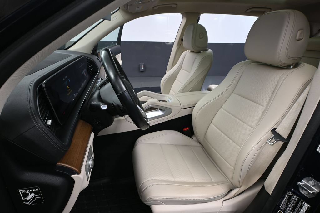 Used 2021 Mercedes-Benz GLS 450 4MATIC image 23