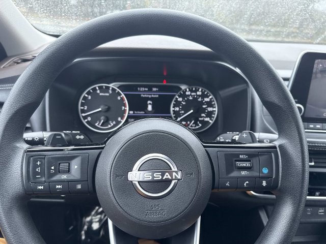 Used 2023 Nissan Rogue SV AWD/4WD image 29