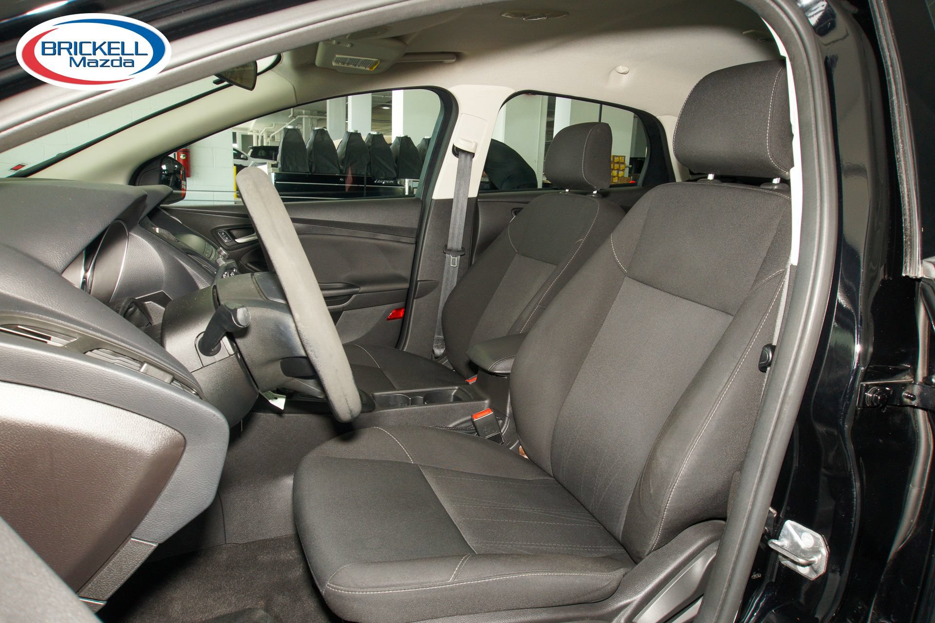 Used 2018 Ford Focus SE FWD image 16