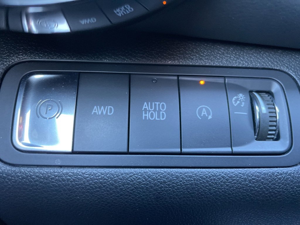 Used 2025 Chevrolet Equinox LT image 4