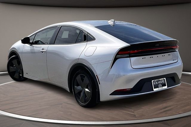 Used 2024 Toyota Prius LE image 11