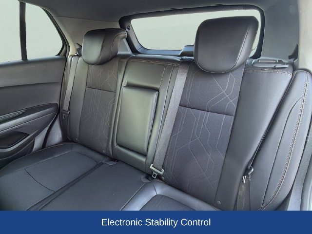 Certified 2020 Chevrolet Trax LT w/ LT Convenience Package FWD image 18